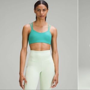 Lululemon Like a Cloud Ribbed Bra *Light Support, B/C Cup
Kelly Green